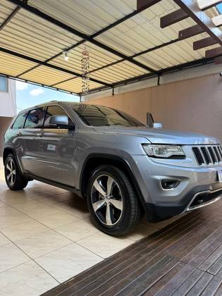 JEEP GRAND CHEROKEE 3.0 LIMITED 4X4 V6 24V TURBO DIESEL 4P AUTOMÁTICO JEEP GRAND CHEROKEE 3.0 LIMITED 4X4 V6 24V TURBO DIESEL 4P AUTOMÁTICO